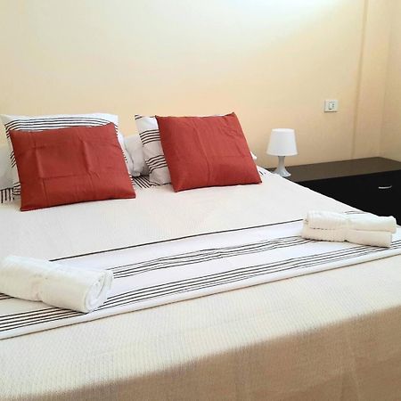 Perfectly Located Apartment With Pool Playa de las Americas  Exteriör bild