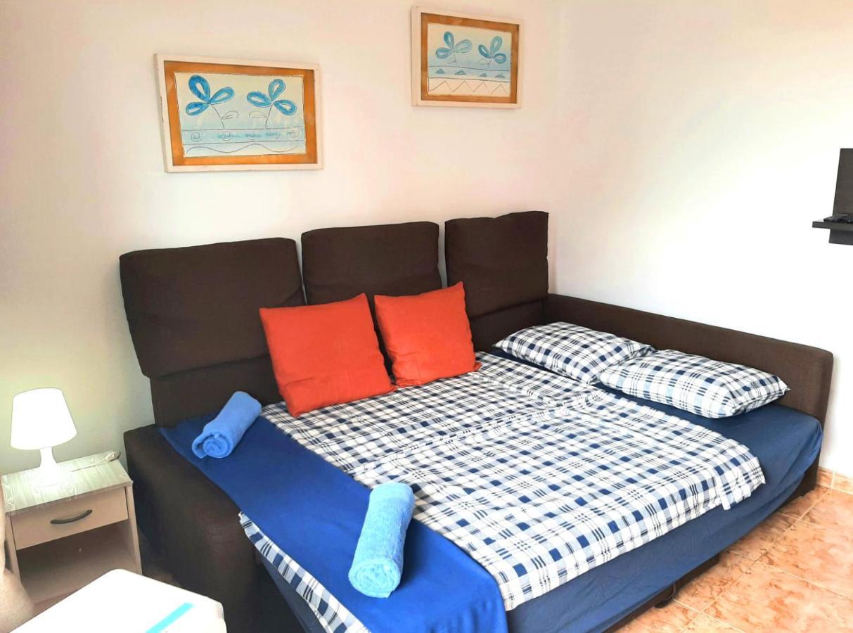 Perfectly Located Apartment With Pool Playa de las Americas  Exteriör bild